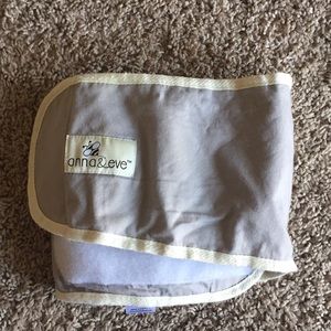 Anna & Eve Swaddle
